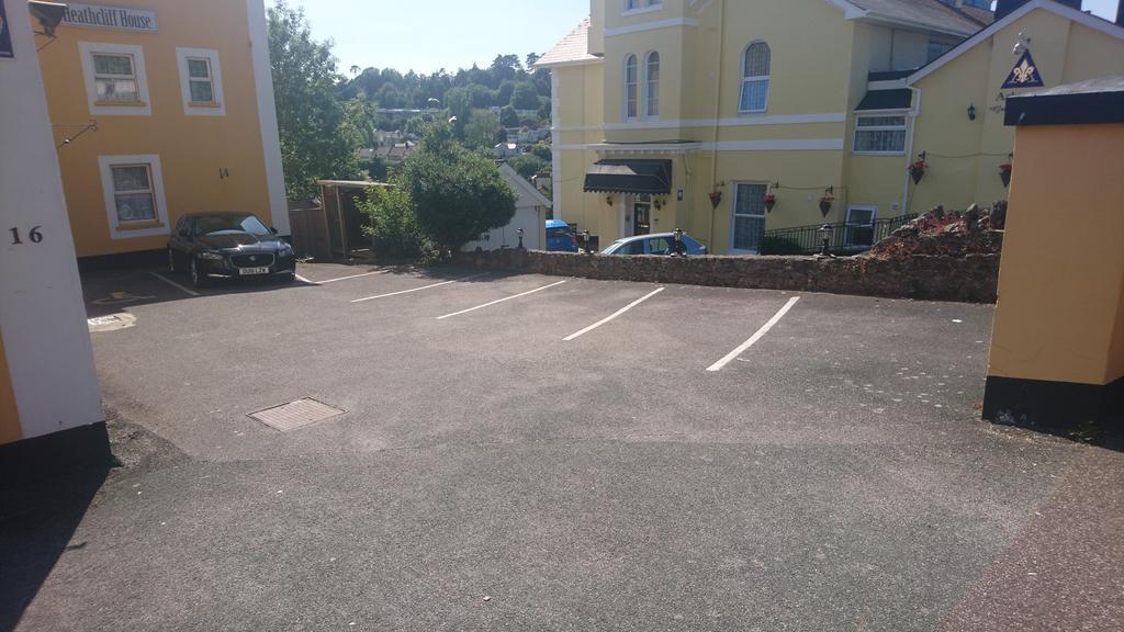 Heathcliff House B&B Exclusively For Adults Free Large Carpark Торки Екстериор снимка